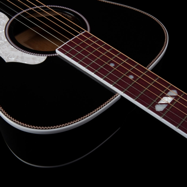Guitar Seagull Artist Tuxedo Black Anthem EQ