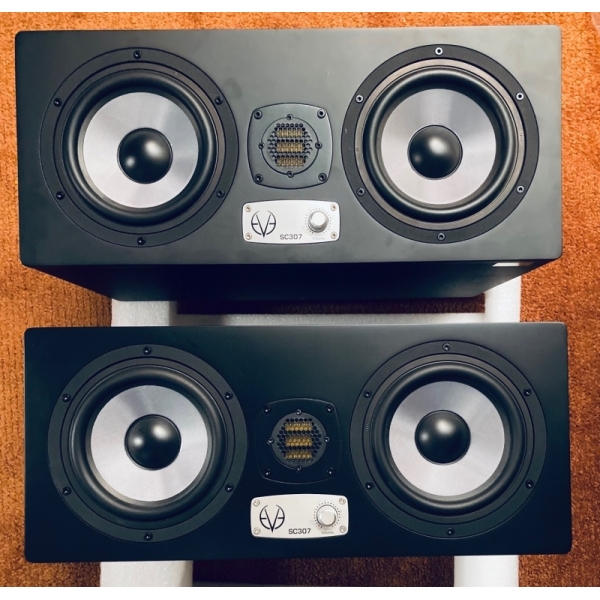EVE AUDIO SC307 - 6.5" THREE-WAY ACTIVE STUDIO MONITOR (1 CÁI)
