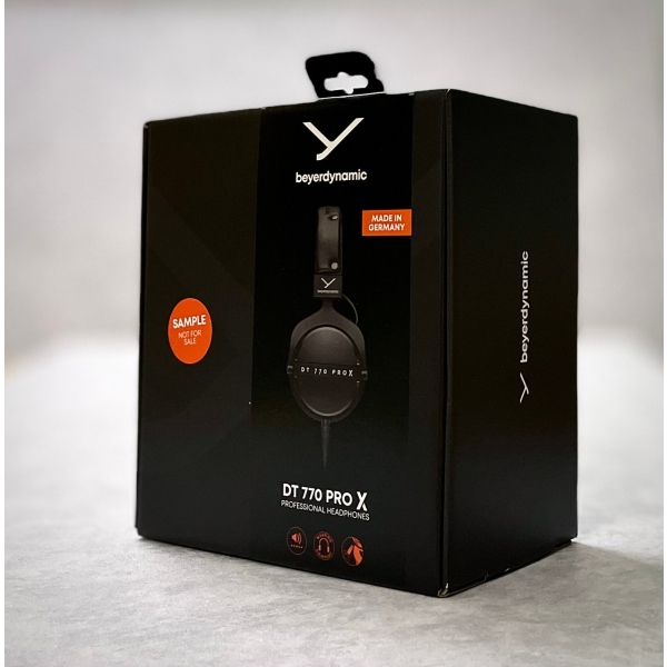 Beyerdynamic DT 770 Pro X  - Tai nghe kiểm âm chụp tai - Close Back có dây