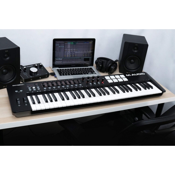 M-AUDIO Oxygen 61 IV
