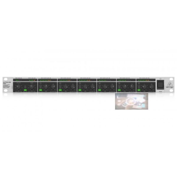 MX882 V2 Analog Rack Mixer Behringer 8-Channel
