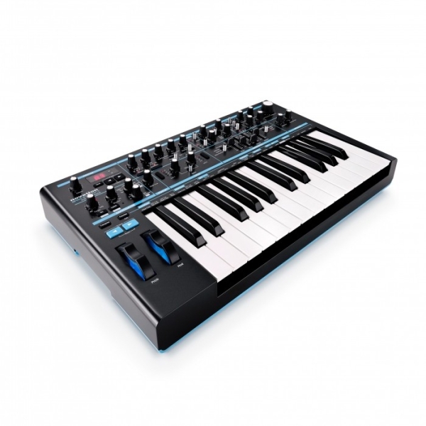 Novation Bass Station Ii Analog Synthesizer